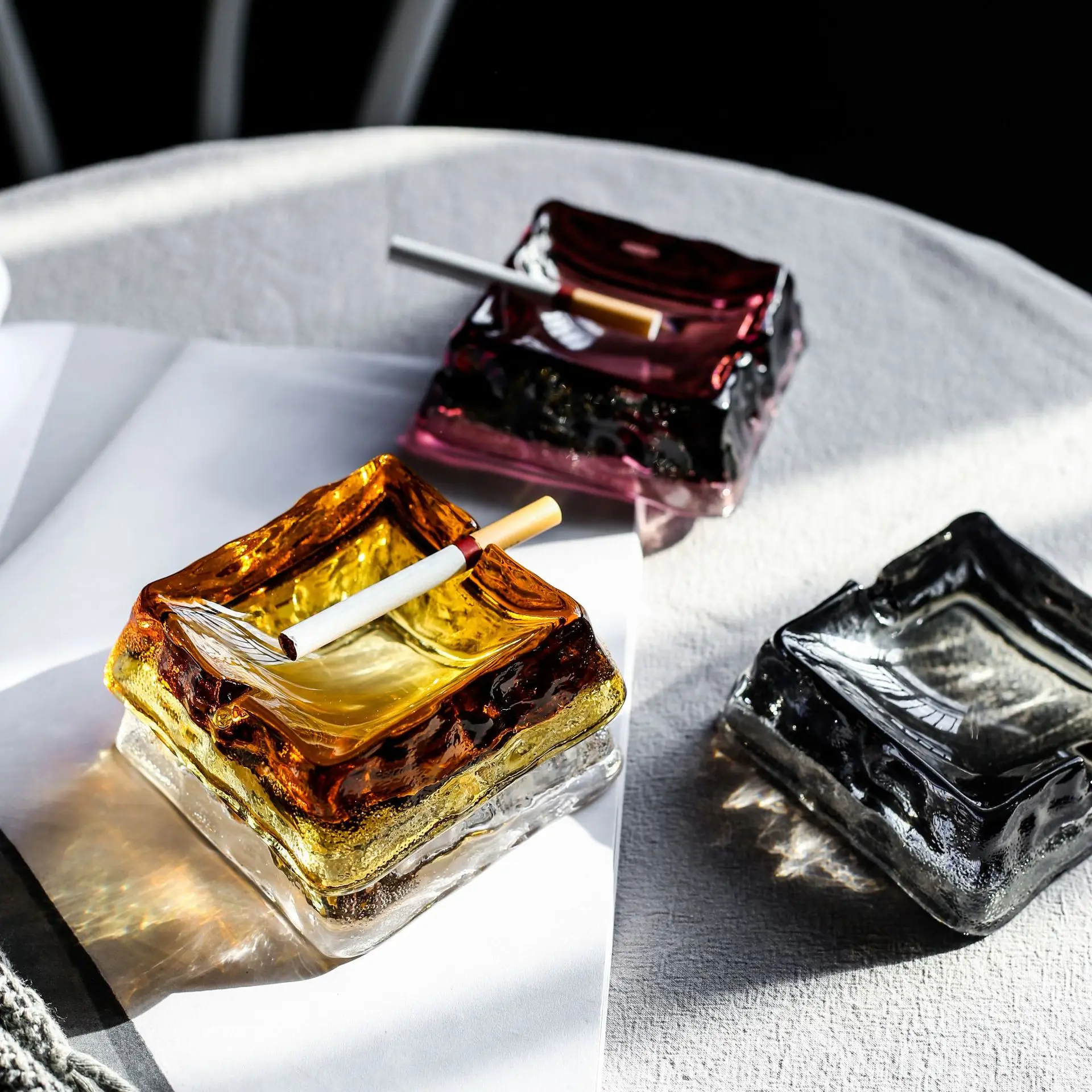 Hot Sale High Quality Glazed Modern Portable Ashtray Wholesale