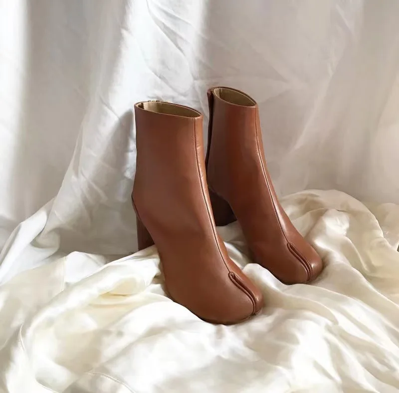 Xinzirain Custom Design Ladies Ankle Boots Wholesale Solid Color Split Toe 8cm Block Heel Women Tabi Boots