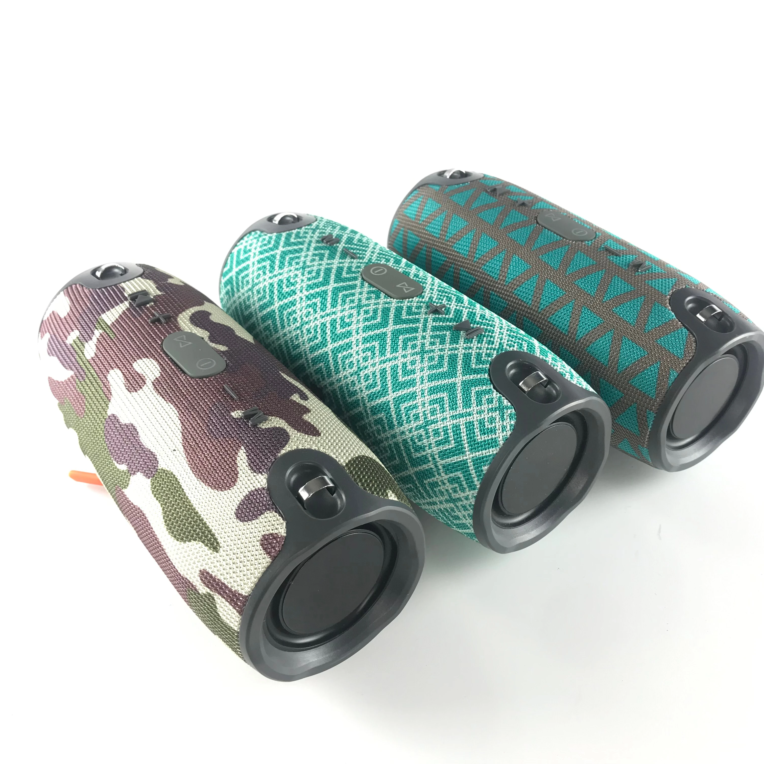 Прямая поставка продукции 2023 Самые продаваемые колонки бас мини портативный беспроводной водонепроницаемый BT динамик с FM радио TF микрофоном USB AUX