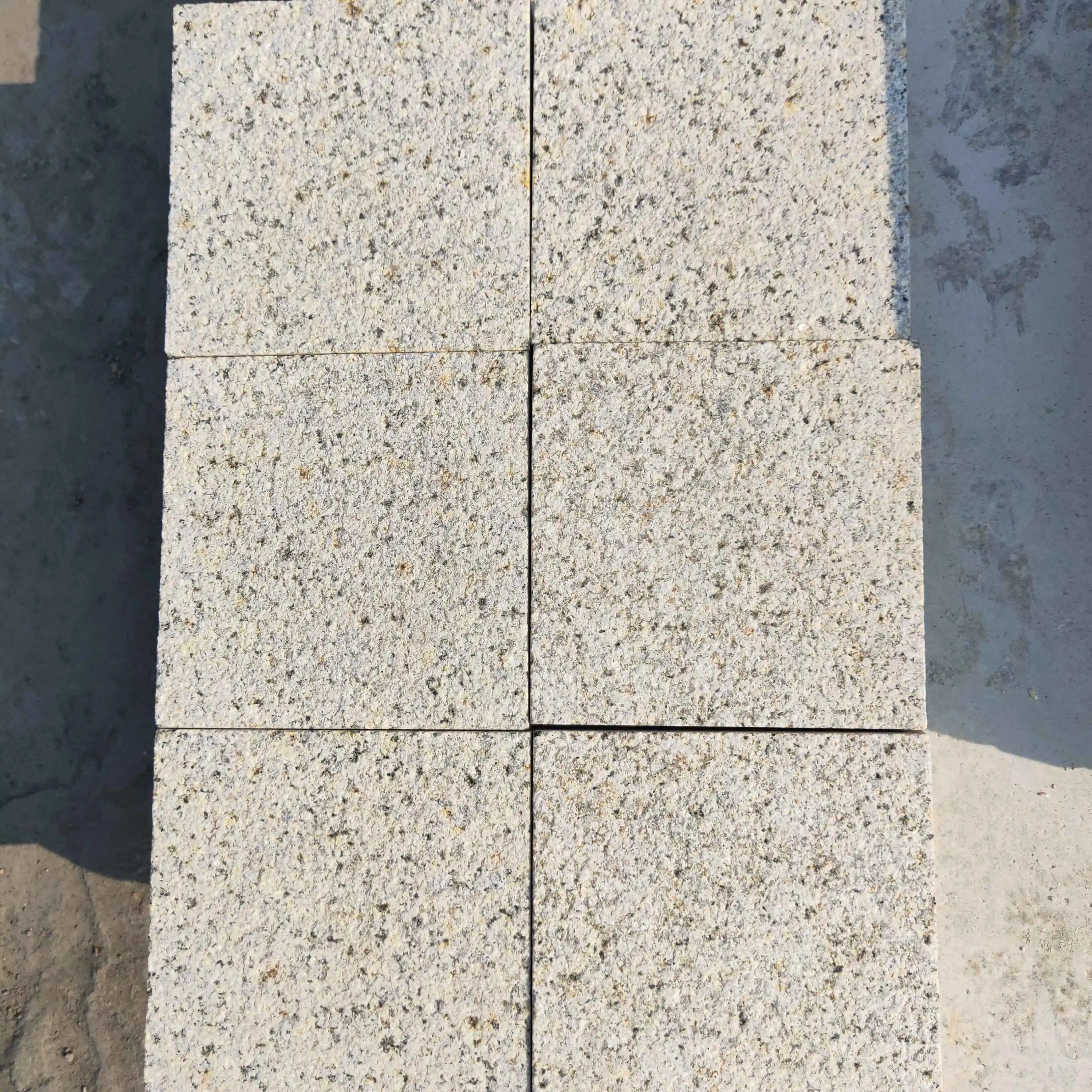 Sunset Desert Rust Yellow granite cobble stone Padang granite countertop