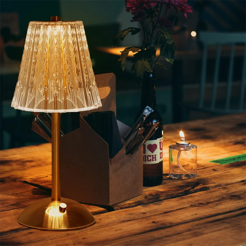 Nordic Dining Golden Battery Powered Restaurant Lamp