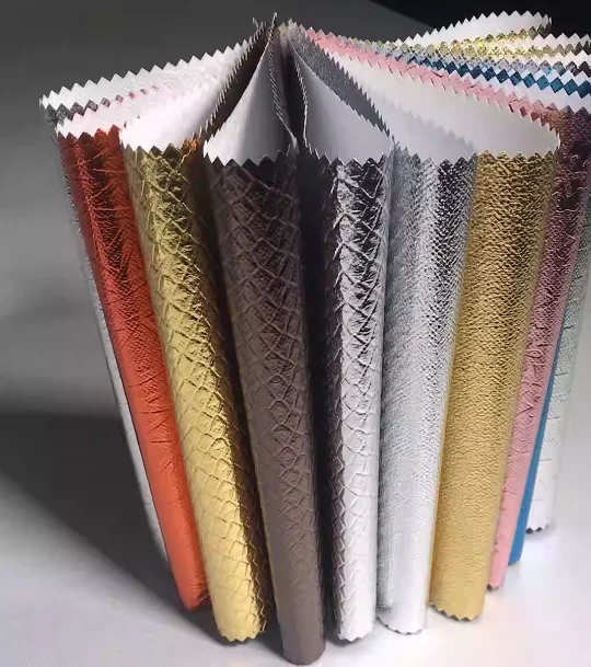 Custom Gold/Silver Metallic Laminated Nonwoven Fabric Raw Materials For Shopping Bags