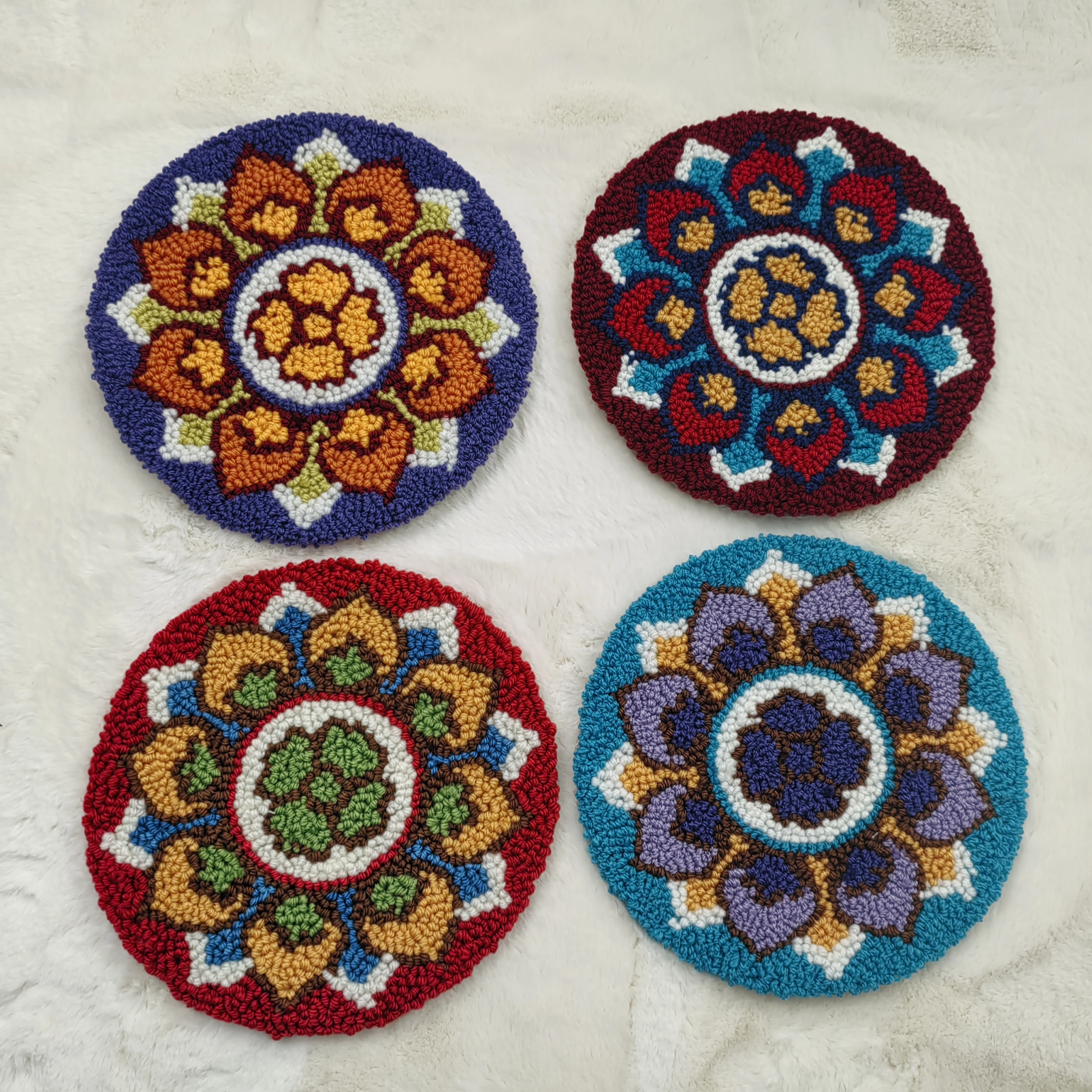 Custom 25*25cm desk cup mat Hand-made tufted hook punch needle coasters Gift