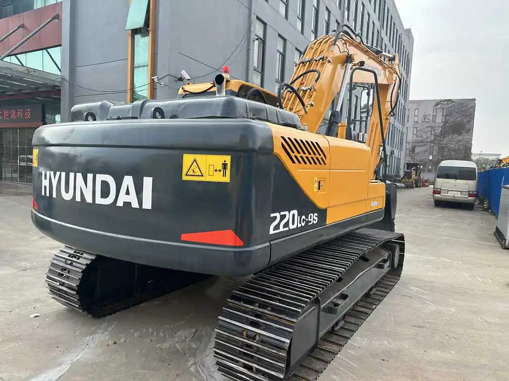 22 Ton HYUNDAI R220LC-9S used excavator and HYUNDAI Robex 220 multifunction used digger for sale