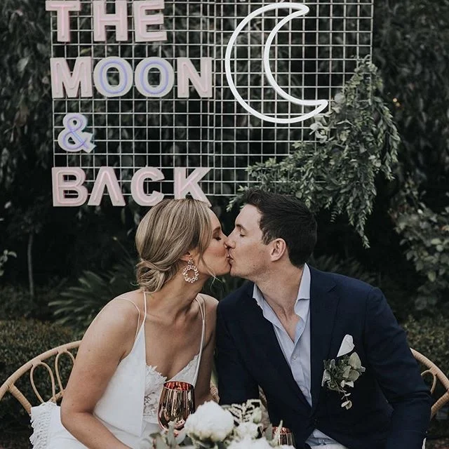 Amazon Hot Dropshipping Wall Decoration Wedding Party Hanging Type Love Waterproof Light Customized LED Neon Sign