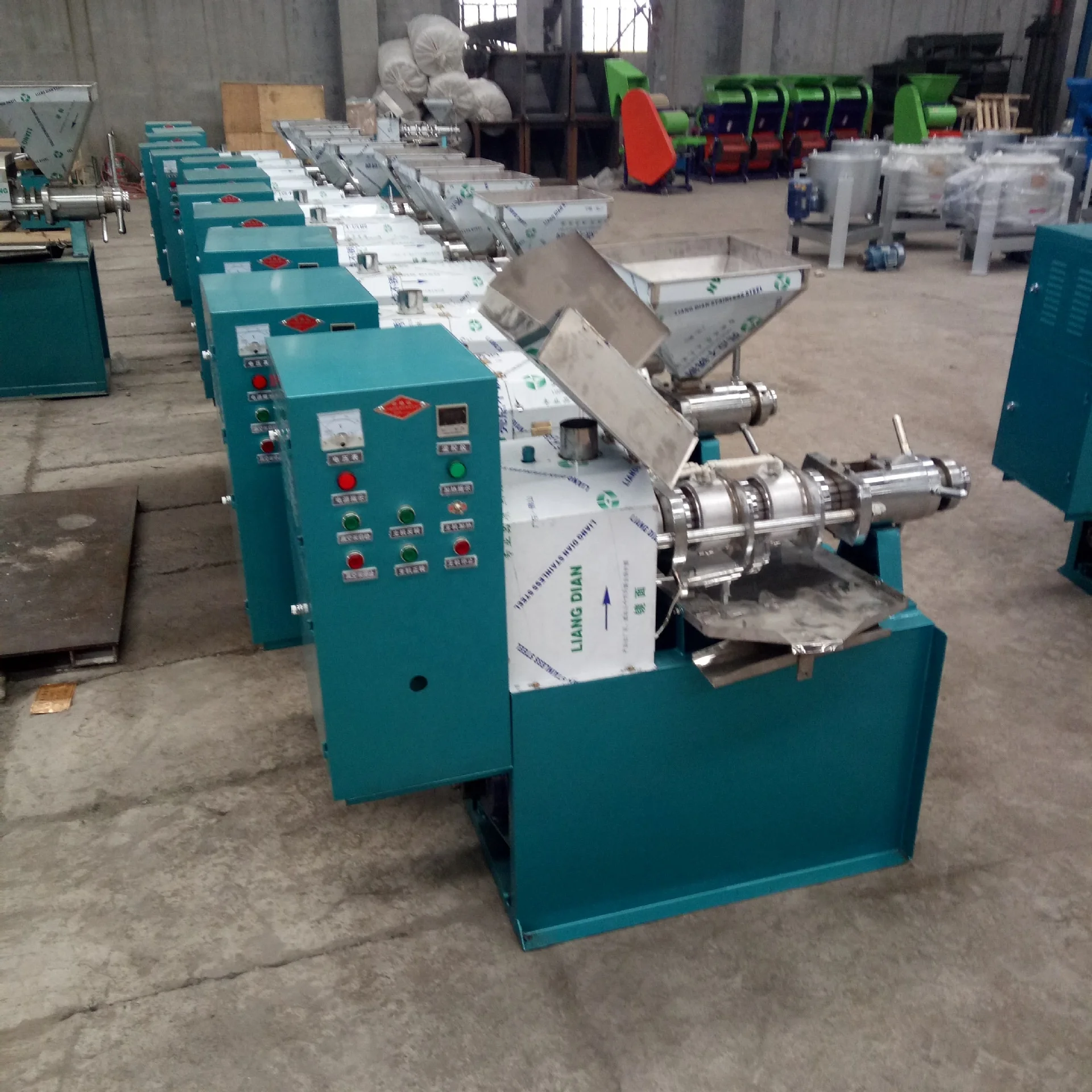 New Product Flax Seed Cold Oil Press Machine Electric Coconut Oil Expeller Machine Manufacturers