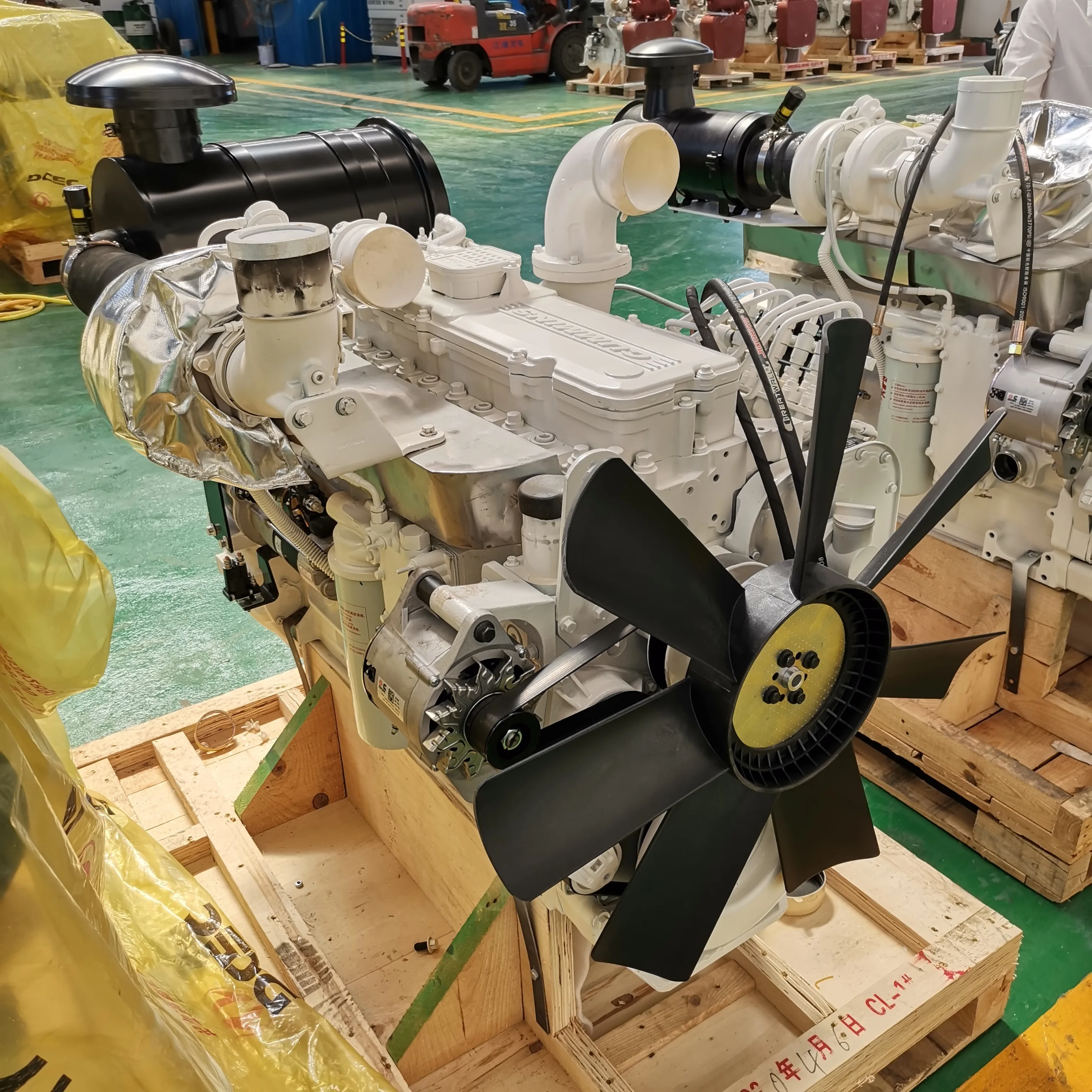 DCEC Genuine 6LTAA8.9-GM200 marine diesel engine assembly main propulsion boat generators