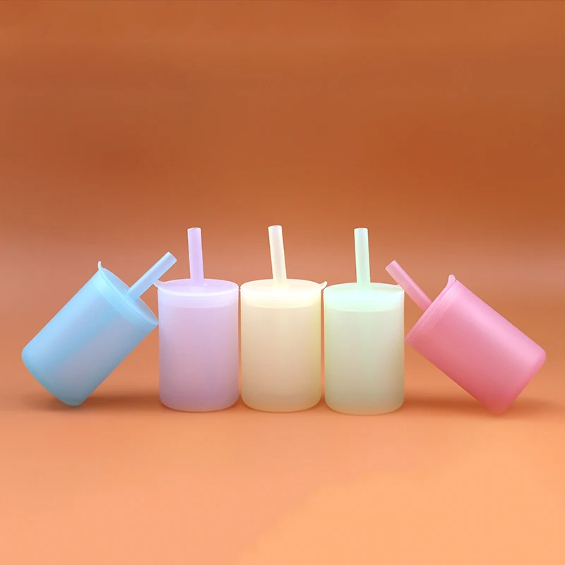 bpa free leak proof weaning nice Transparent liquid silicone baby training cups for toddlers
