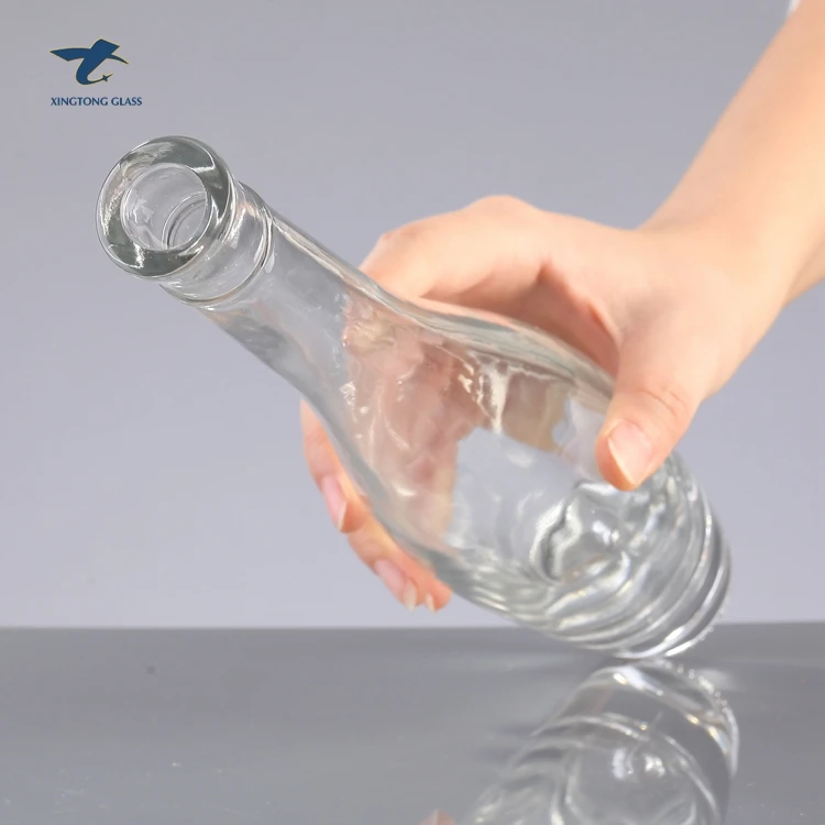 Low Price Good Color Elegant Transparent Empty Olive Oil Glass Bottle For Wooden Corks