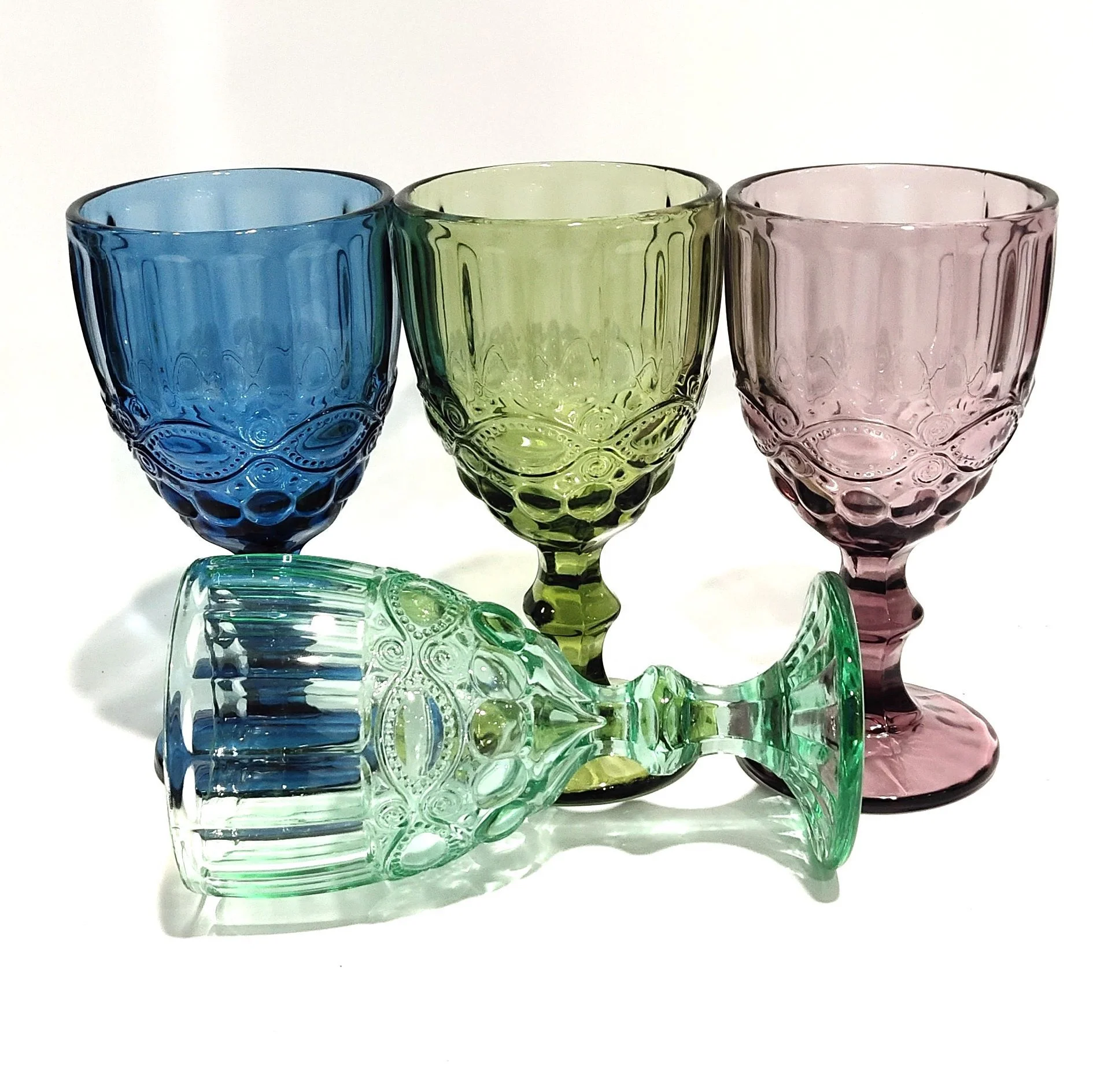 
Wholesale Vintage Embossed European Style Retro Champagne Juice Wine Glass Colored Glass Goblet 