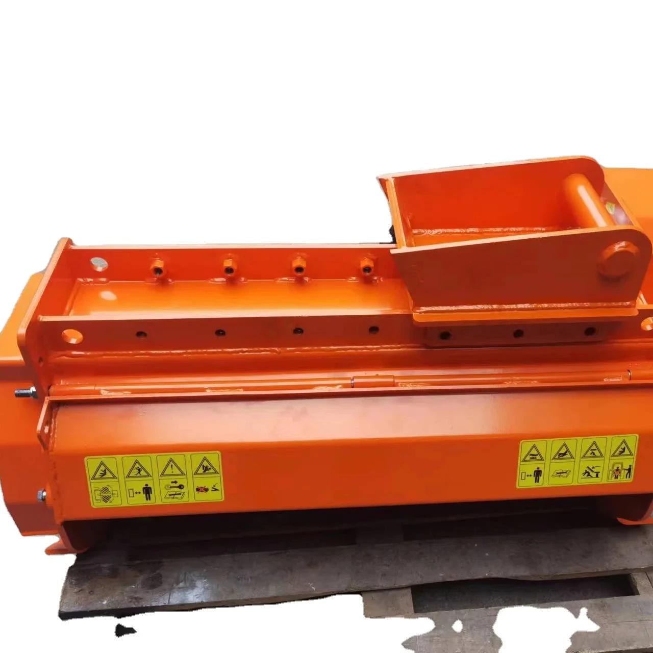 Mulcher with hammer/flail rotor for excavators