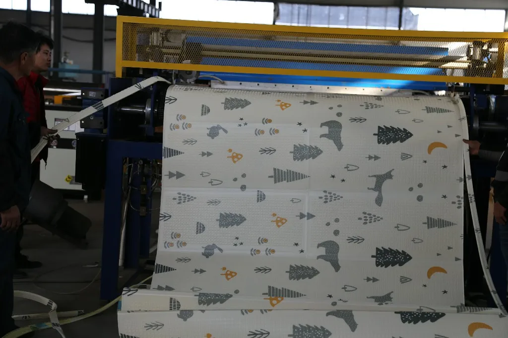 
3D XPE Wallpapers Type making machine and Moisture-Proof Function 3D wallpaper embossing machine 