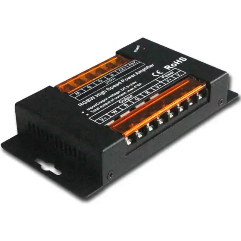 4*8A Black iron   RGBW amplifier 12-24V 4-channel signal  seven color light with lamp controller