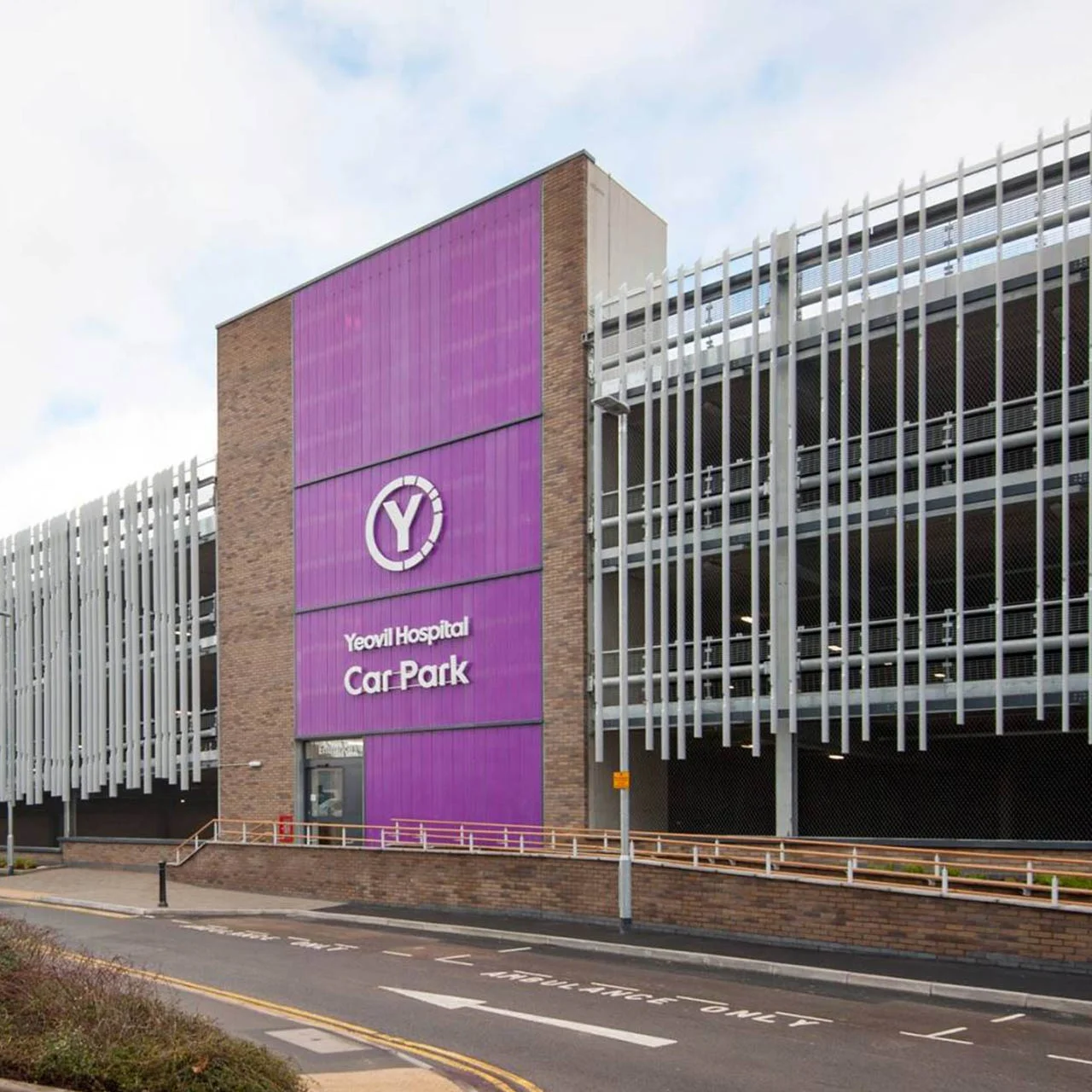 Creative exterior shopping mall building Facade Wall Panel Aluminum metal panel wall