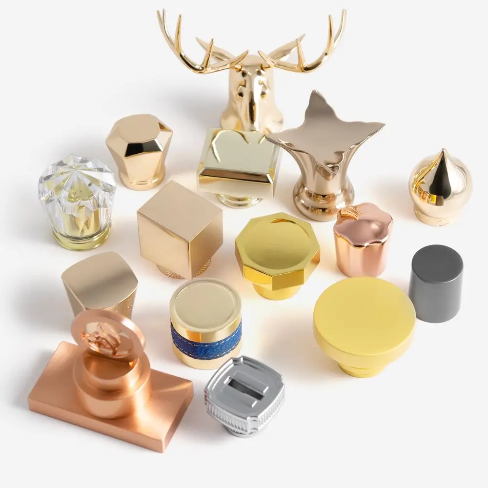 Custom Luxury Logo Travel Perfume Bottle Metal Cap Fea 15 Square Gold Zamac Screw Cap For 35Ml Perfume Glass Bottle