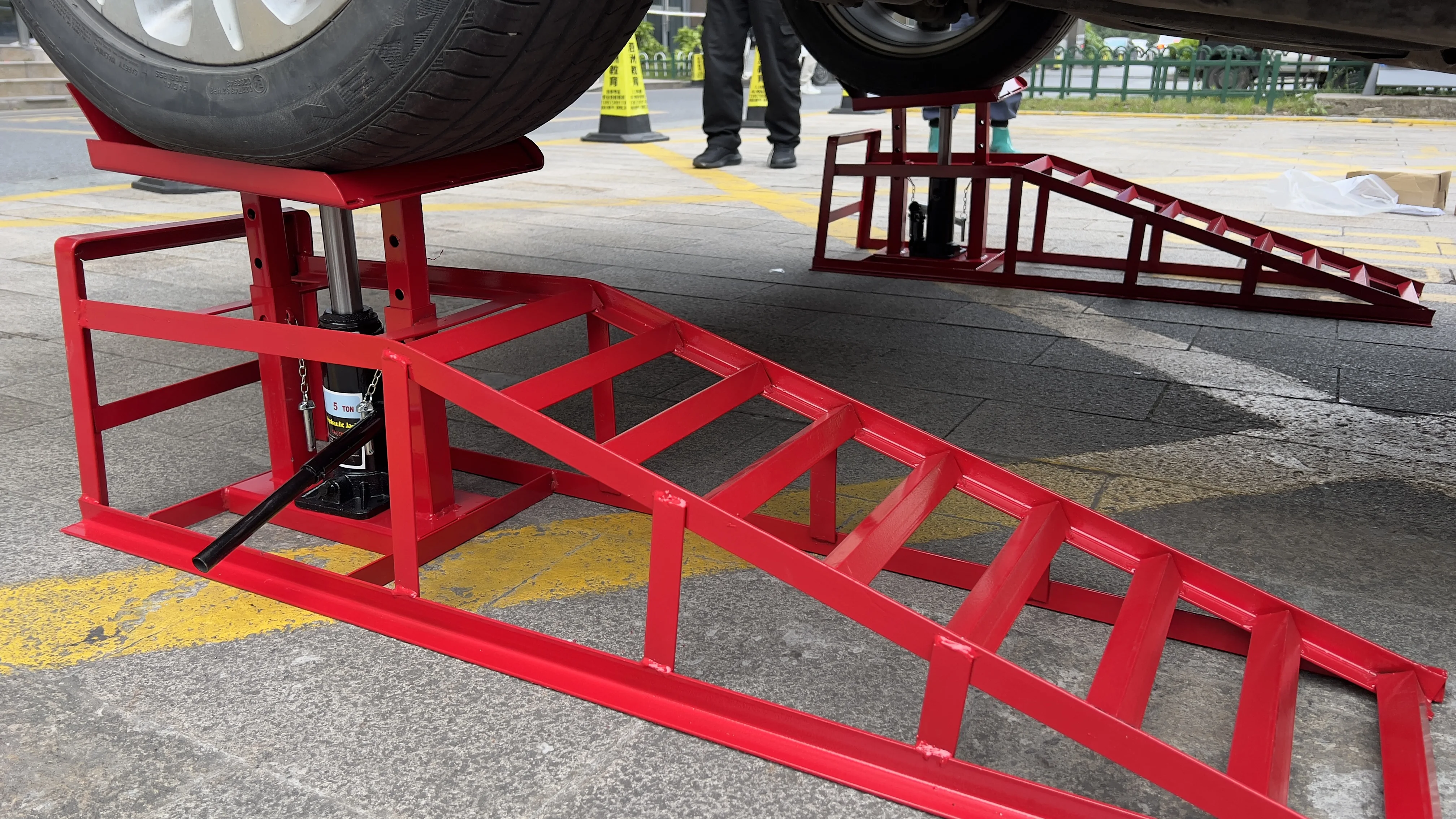 CE 5T Adjustable Hydraulic Car Ramps 5 ton Steel Vehicle Lift Ramp for Cars Auto Hydraulic Service Jack Car Ramp