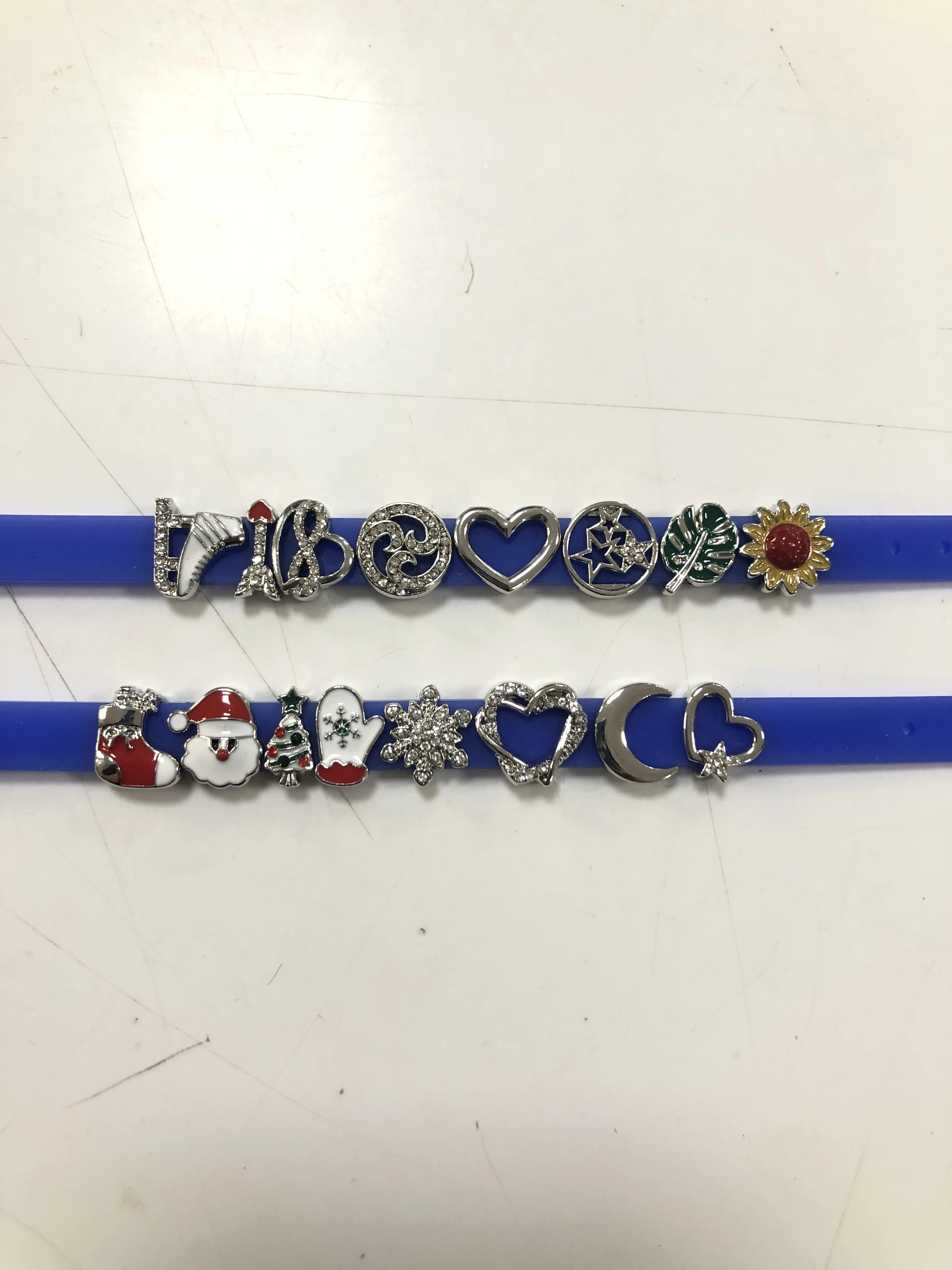 
Fashion Design Christmas Season Sliding Heart Charms for 8mm Bracelets 
