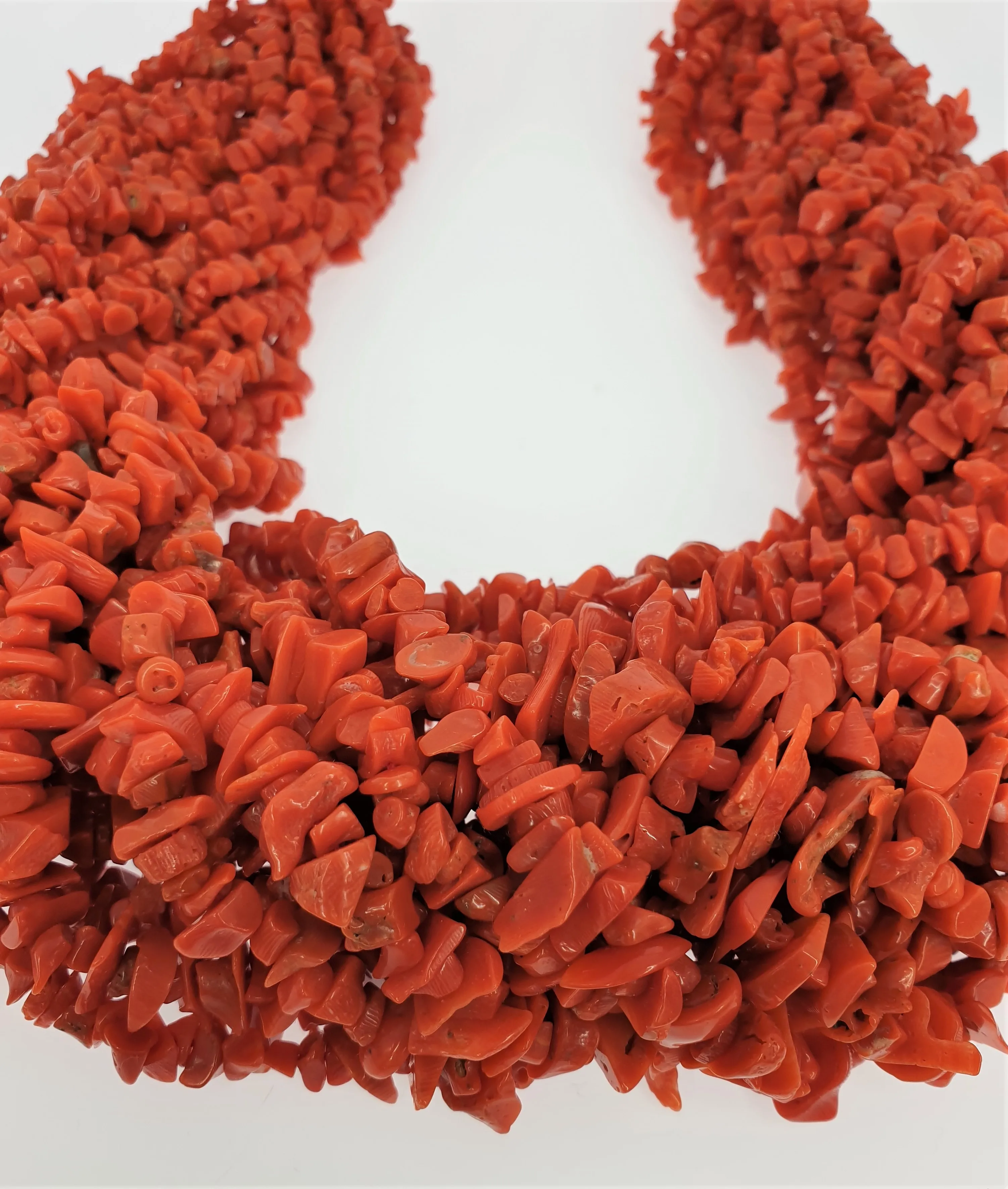 
High Quality Natural Red Chips AA Red Coral Chip Strand 5 MM Chip Cut 0.7 MM 18