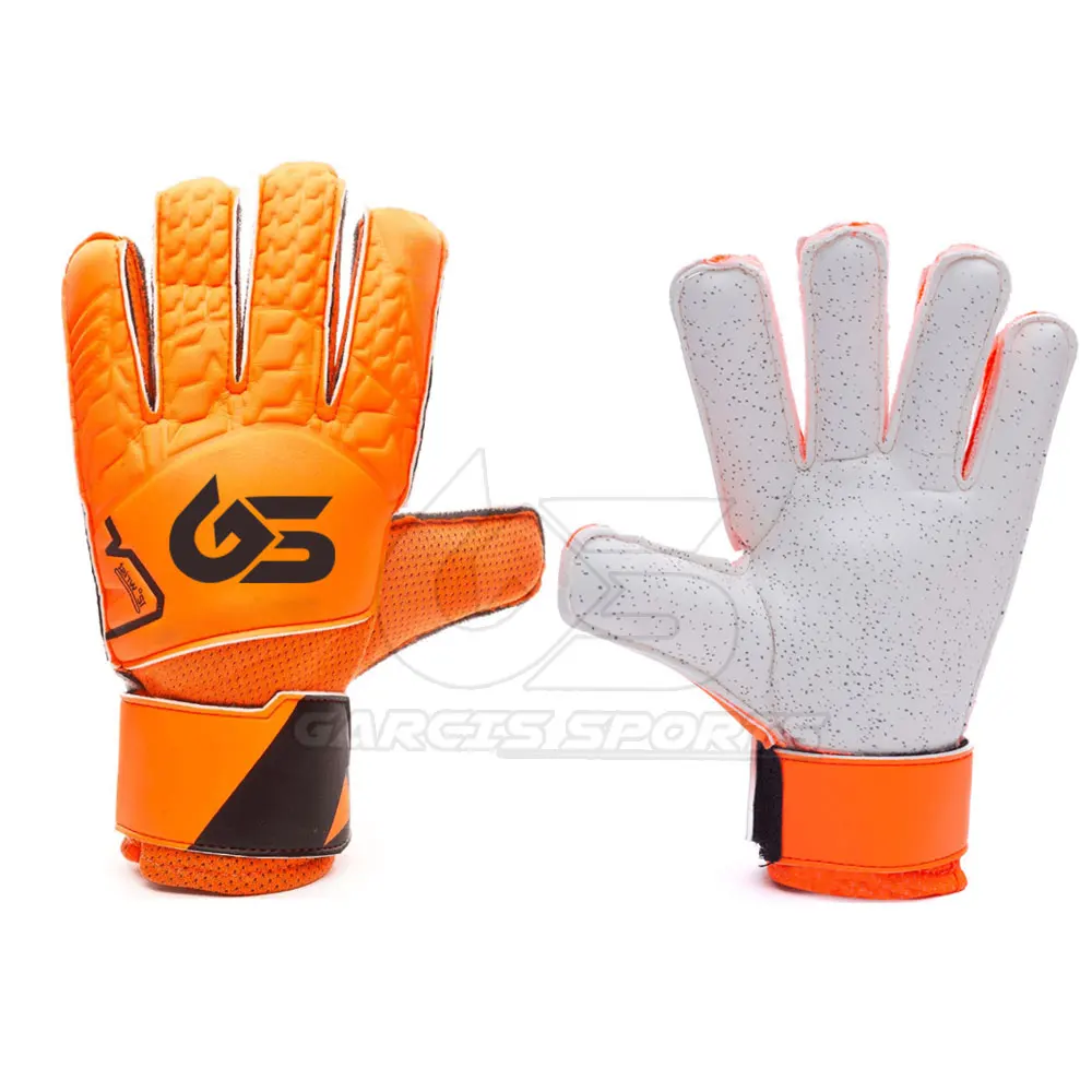 Перчатки для вратаря