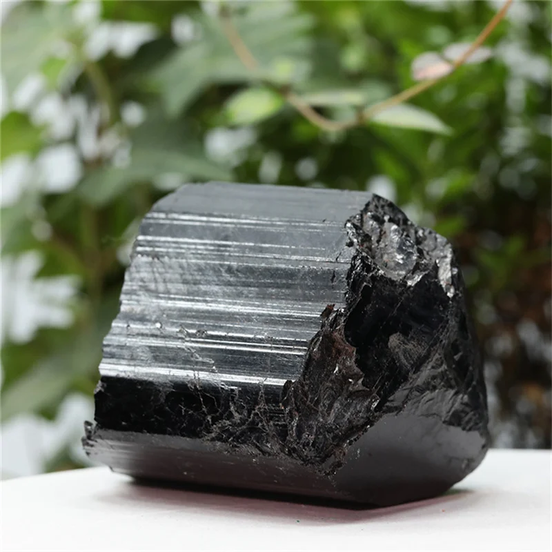 High Quality Natural Rough Stone Crystal Mineral Specimen Black Tourmaline Raw Stone