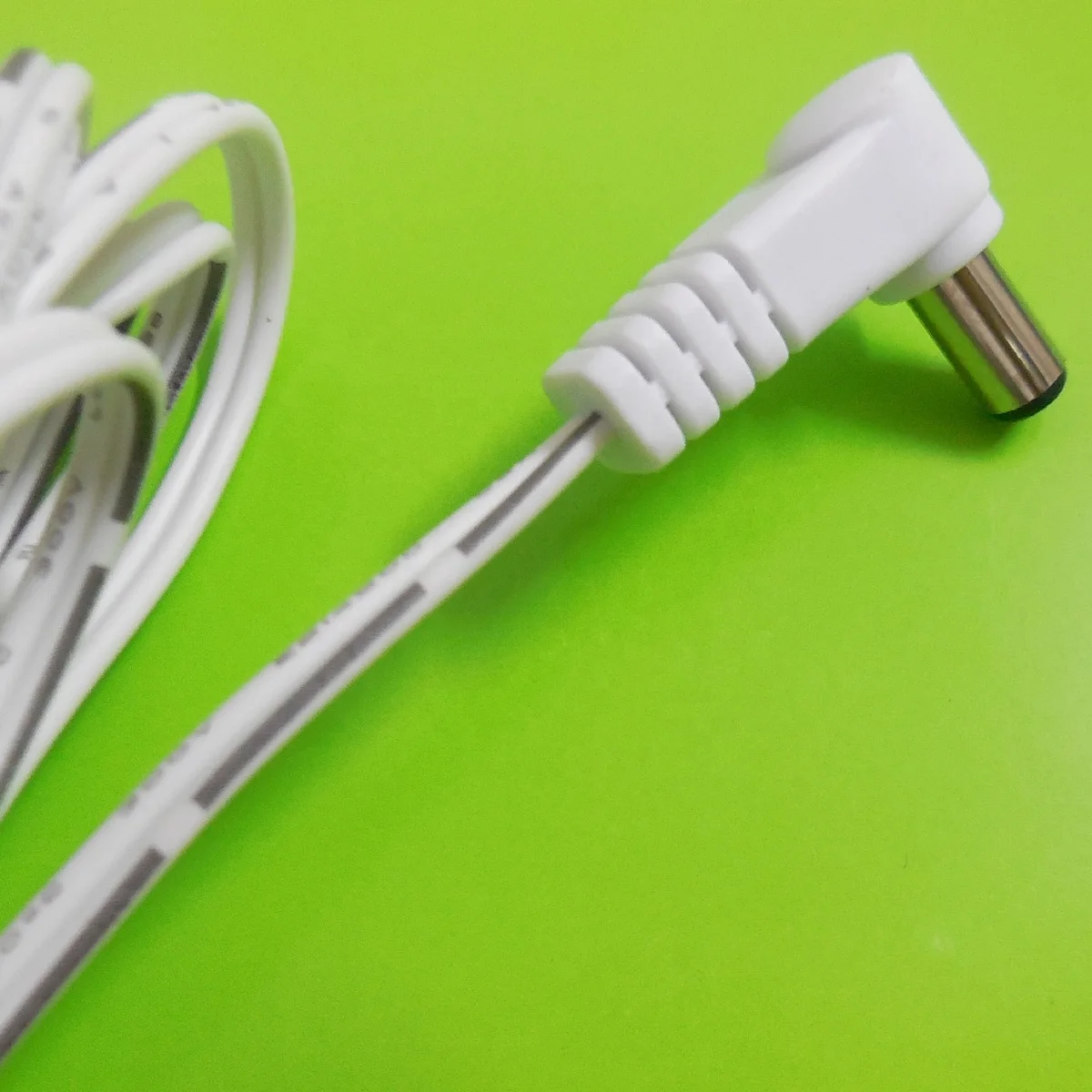 3meter Dual Wire Right angle 22AWG White Color DC Cable