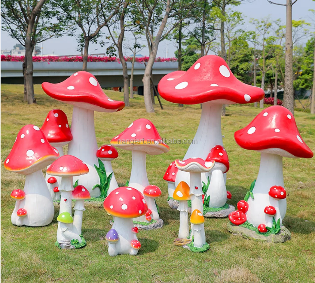 Customized Hand Made High Quality Resin Green Mushroom Statues Artificial Realistic Life Size Garden Mushroom Model For Outdoor