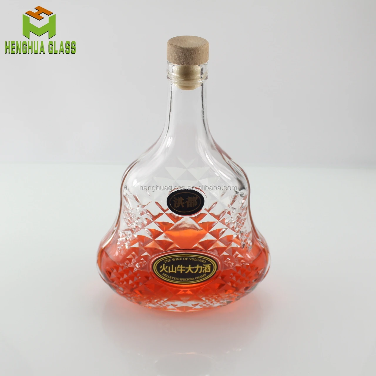 high quality super flint glass bottle for 700ml whisky xo brandy liquor rum wine bottle container with custom decal logo