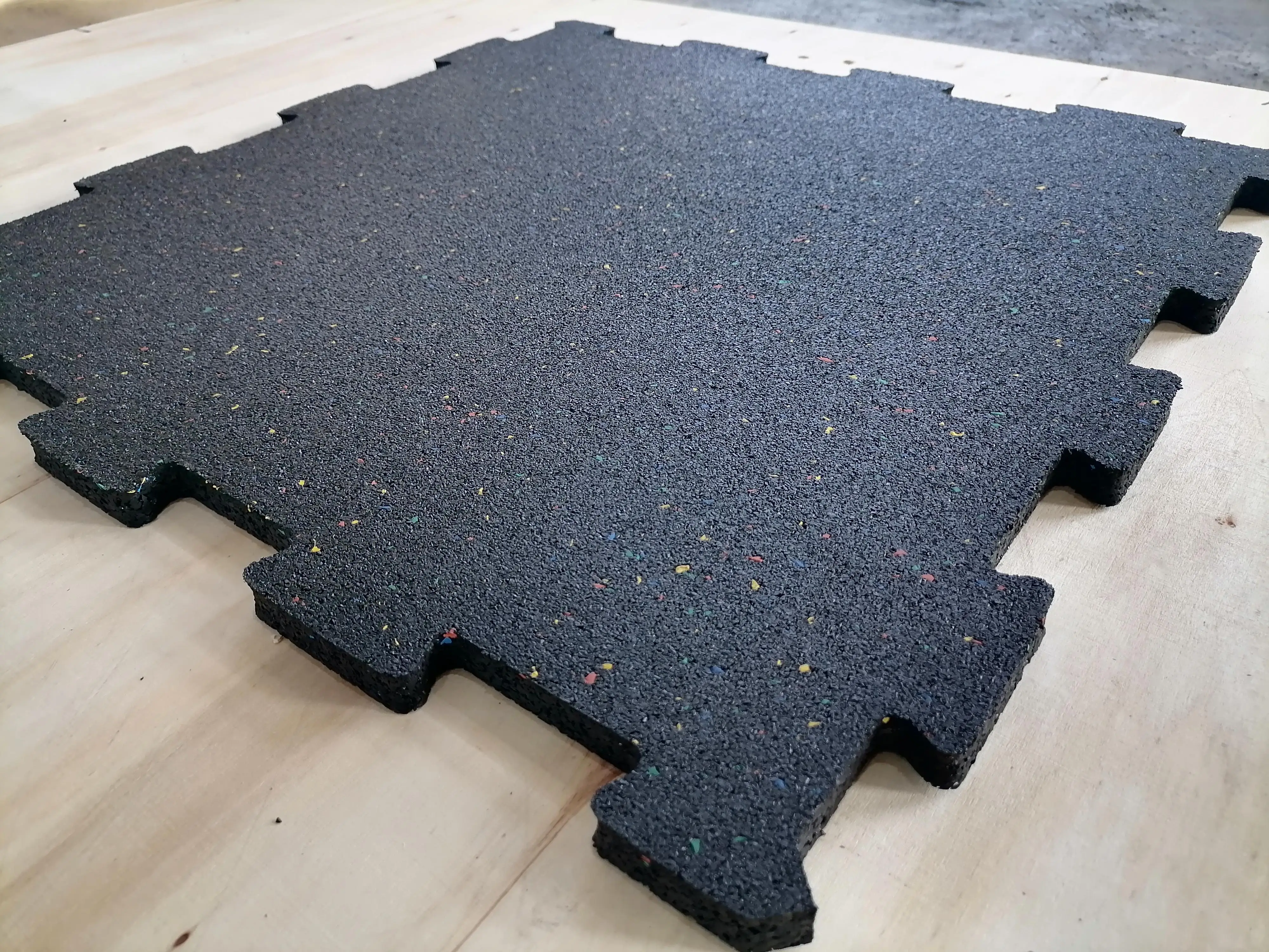 Home and Professional Gym Anti-Fatigue Rubber Mats Protective Flooring for Comfort and Durability