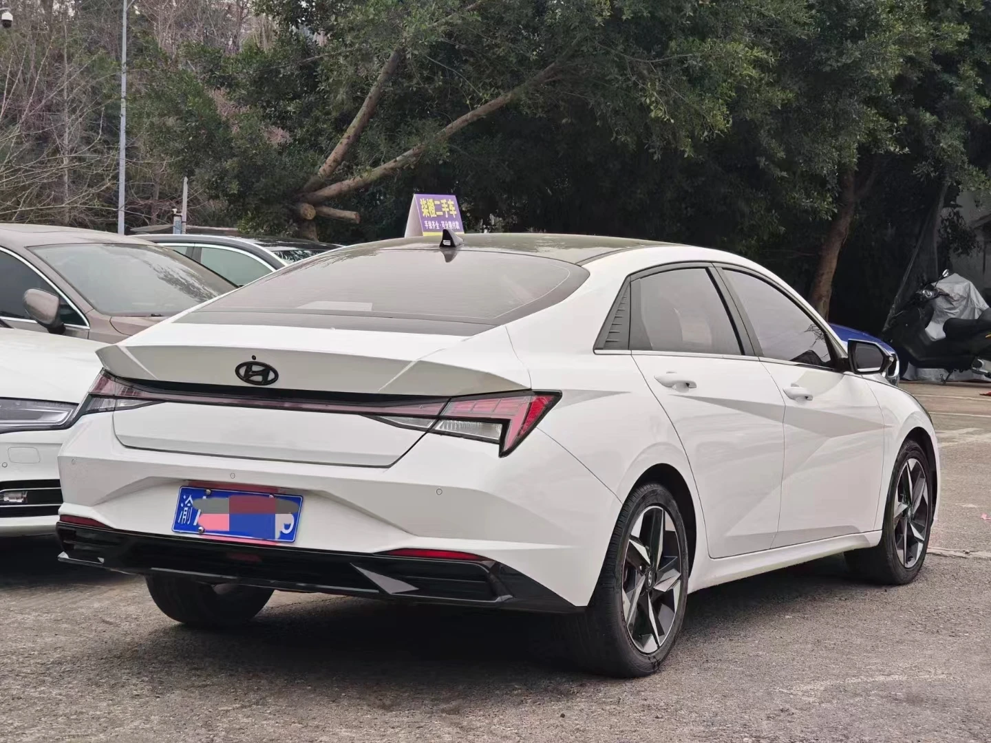Hyundai Elantra 2020 в хорошем состоянии автомобиль Подержанный