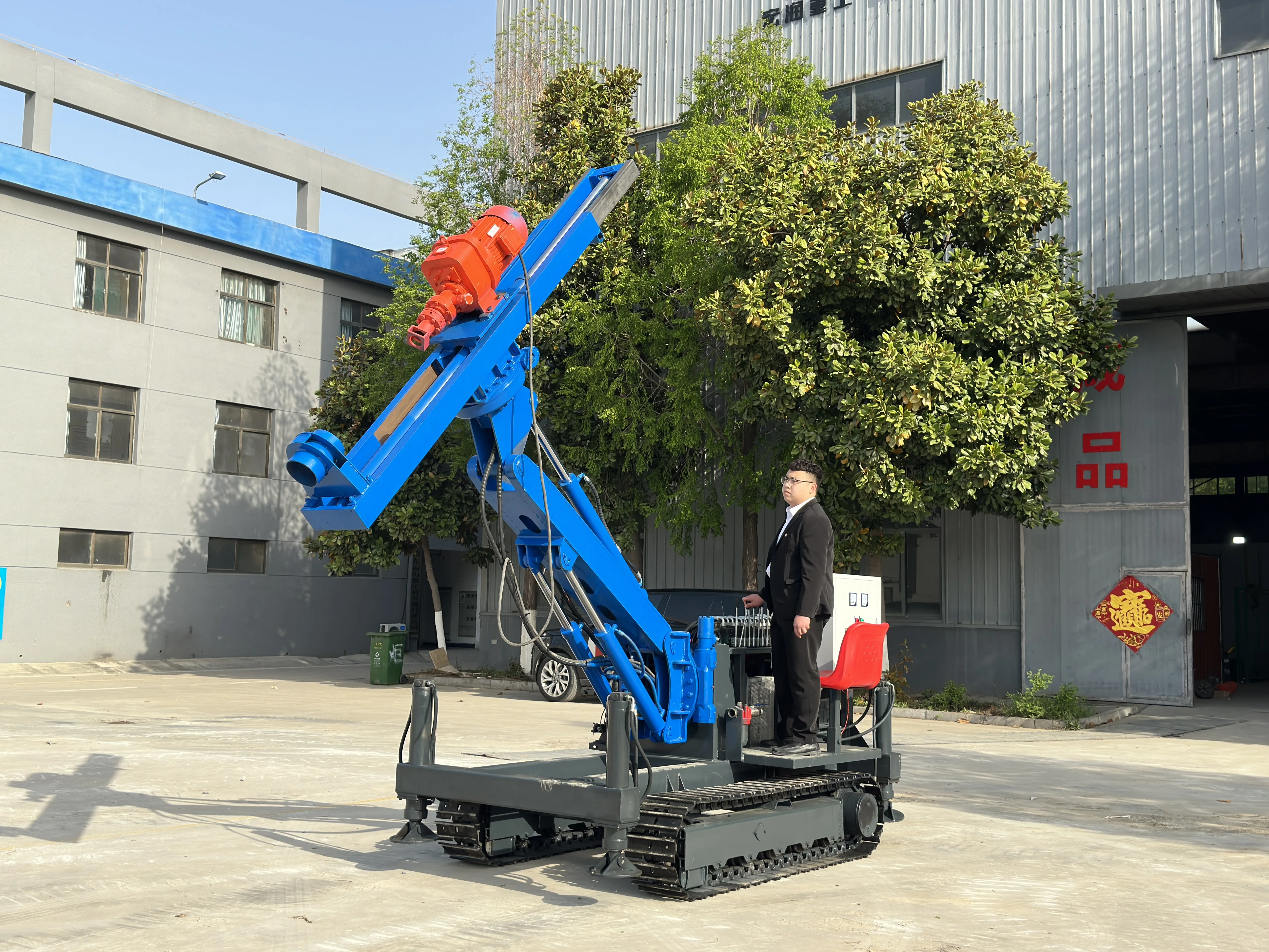 HR-180Q 360 degree rotating multi angle mining tunnel drilling machine multifunctional tunnel drill rig