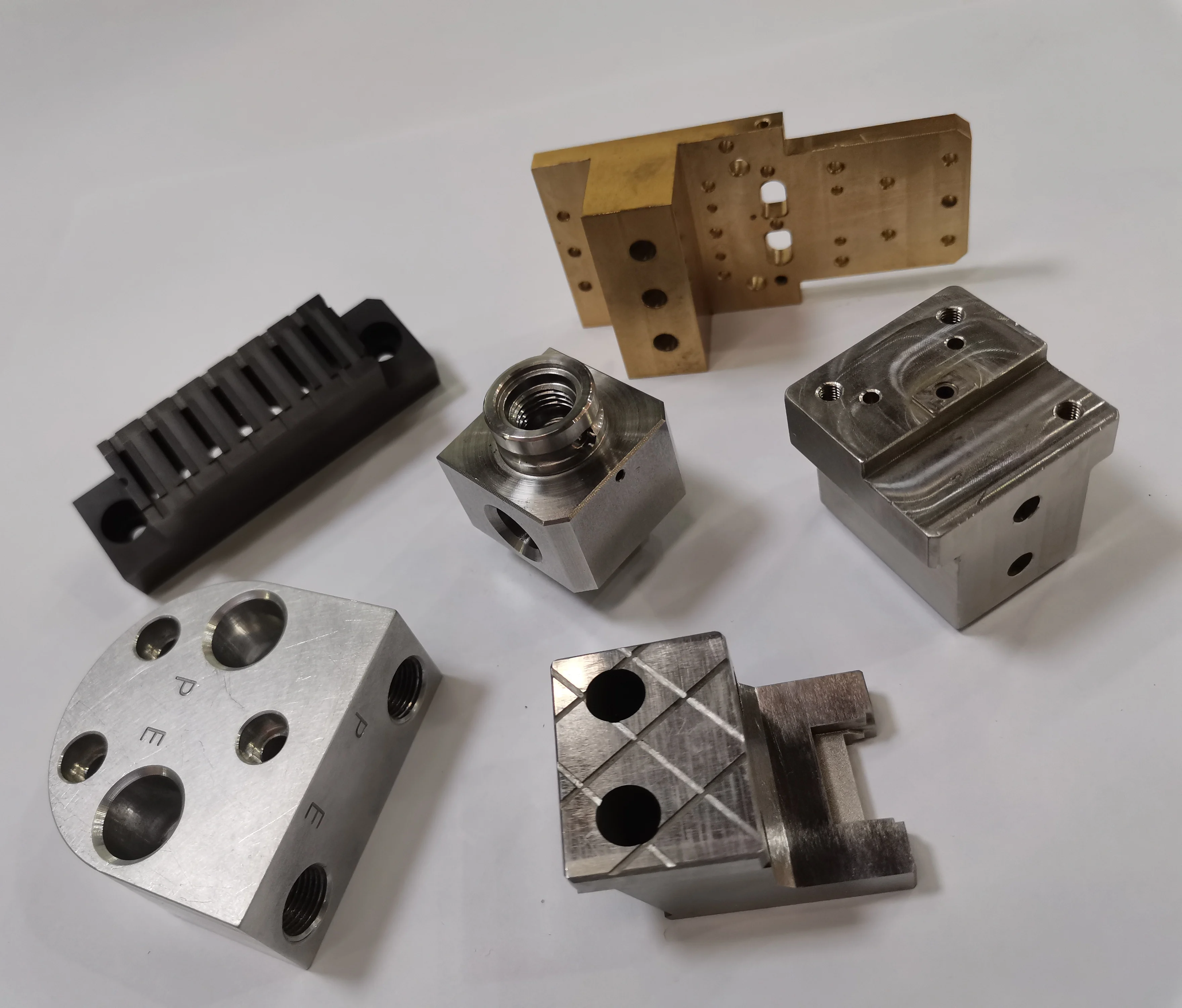 Custom OEM CNC Machining Parts Stainless Steel Lathe Turning CNC Milling Stamping Parts