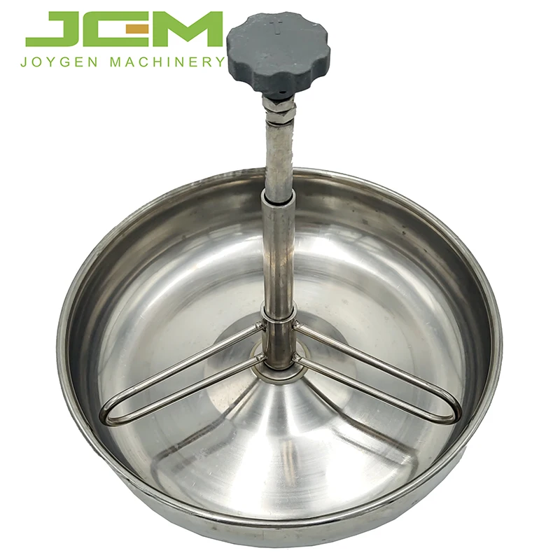 The stainless steel piglet bowl is a piglet feeding trough for use in the farrowing pen can be fed in a simple and hnew hygienic