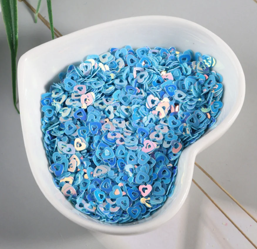 5mm Hollow  Holographic Sweet Love Heart Nail Glitter Flakes Shining Sequin For Nail Art P Manicure 3D DIY Nail Art Decora