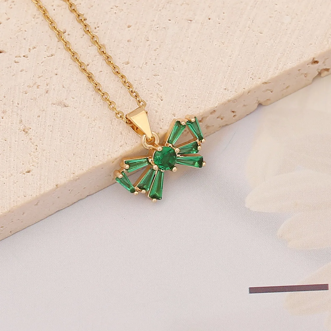 Gold Plated Swan Water Drop Wing Butterfly Leaf Flower Bowknot Zircon Green Emerald Color Pendant Necklace For Women