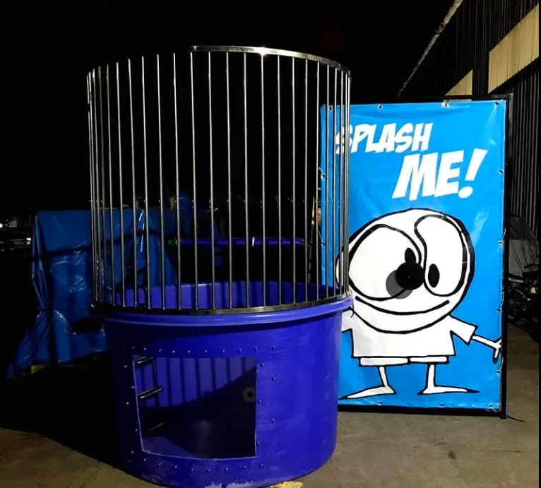 Water Games Carnival Dunk Tank for Amusement Park