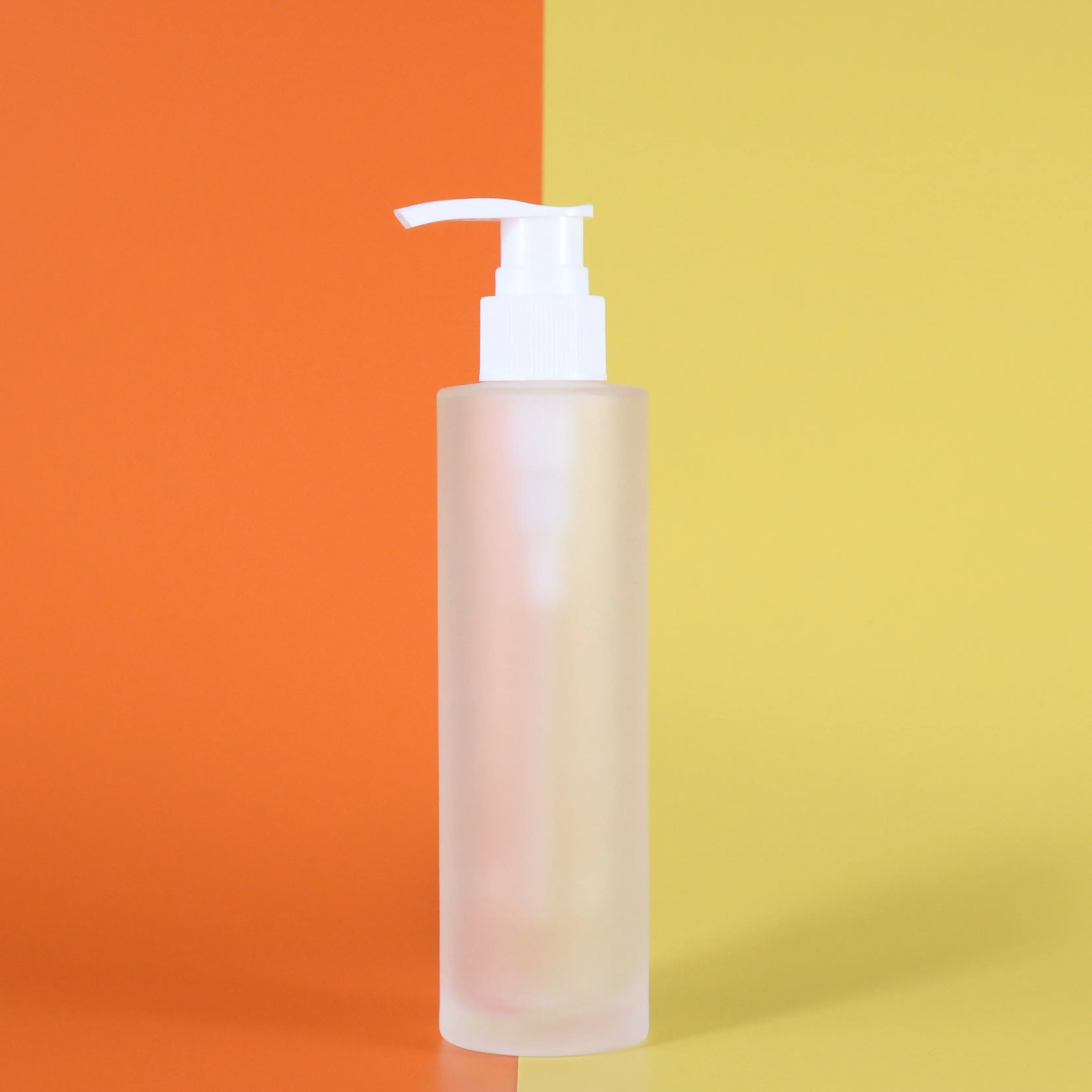 Wholesale Skin care packaging 100Ml 120Ml Frosted Glass Lotion  Container Empty Perfume Face Toner Glass Mist Spray Pump Bottle