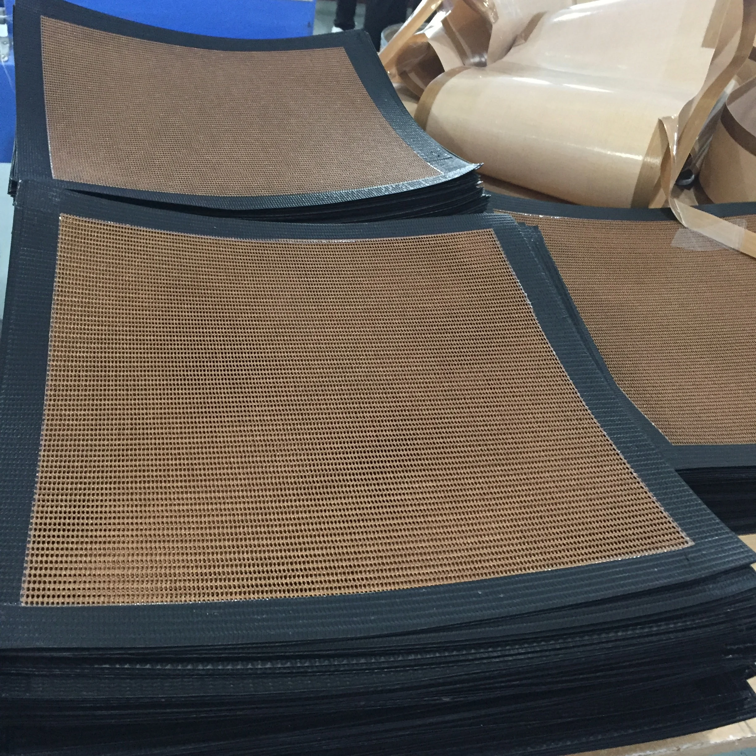 Non-stick PTFE pizza mesh sheet