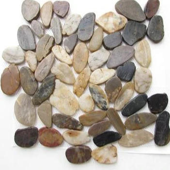 China natural river pebble tile sliced  pebble tiles pebble stone mosaic for paving walling and bathroom