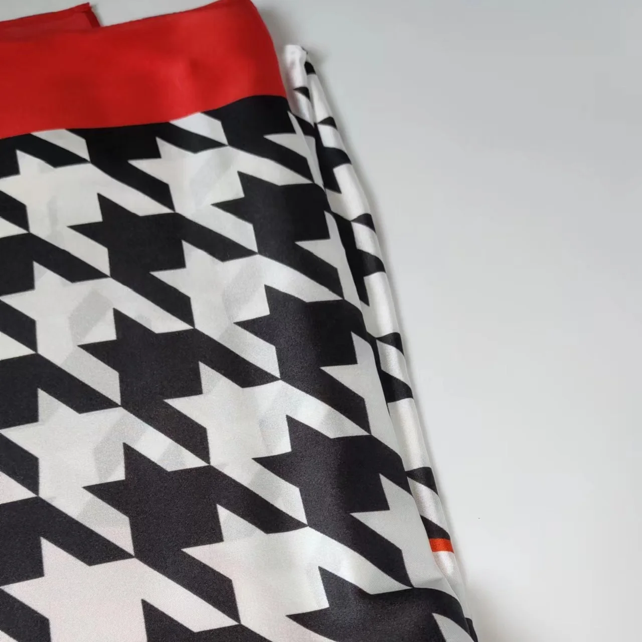 wholesale 16mm double-sided different color silk scarf large square scarf silk scarf