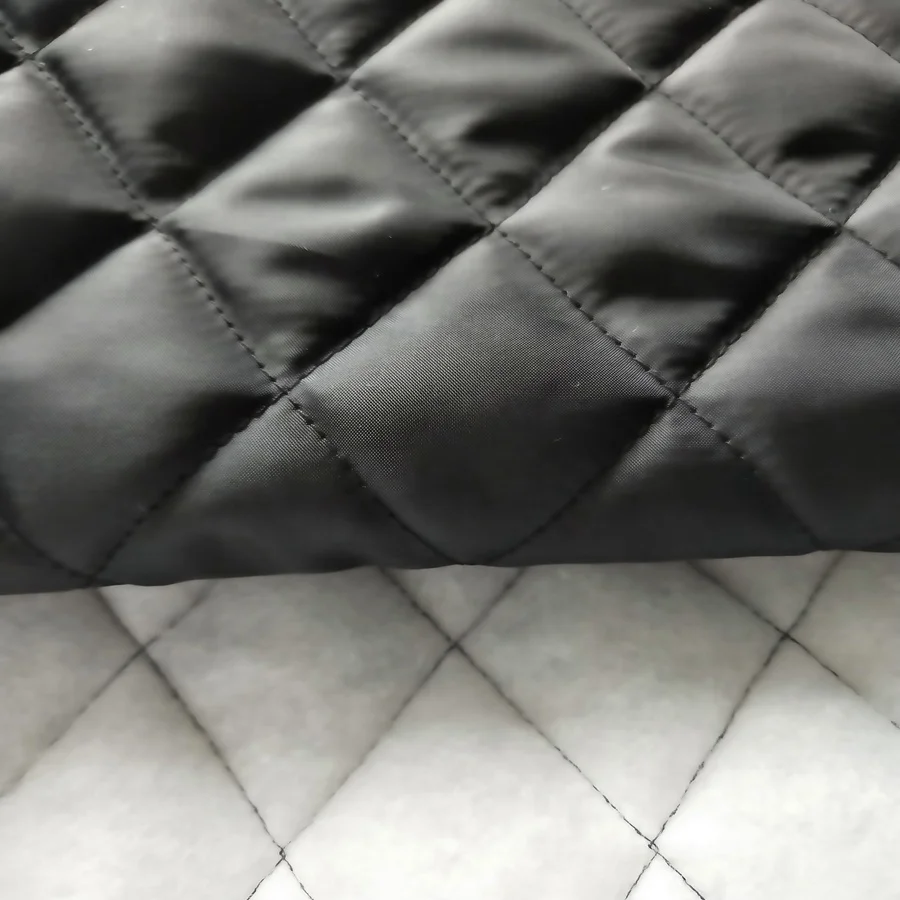 Стеганая подкладка из полиэстера 210T со стразами 5*7,5 см