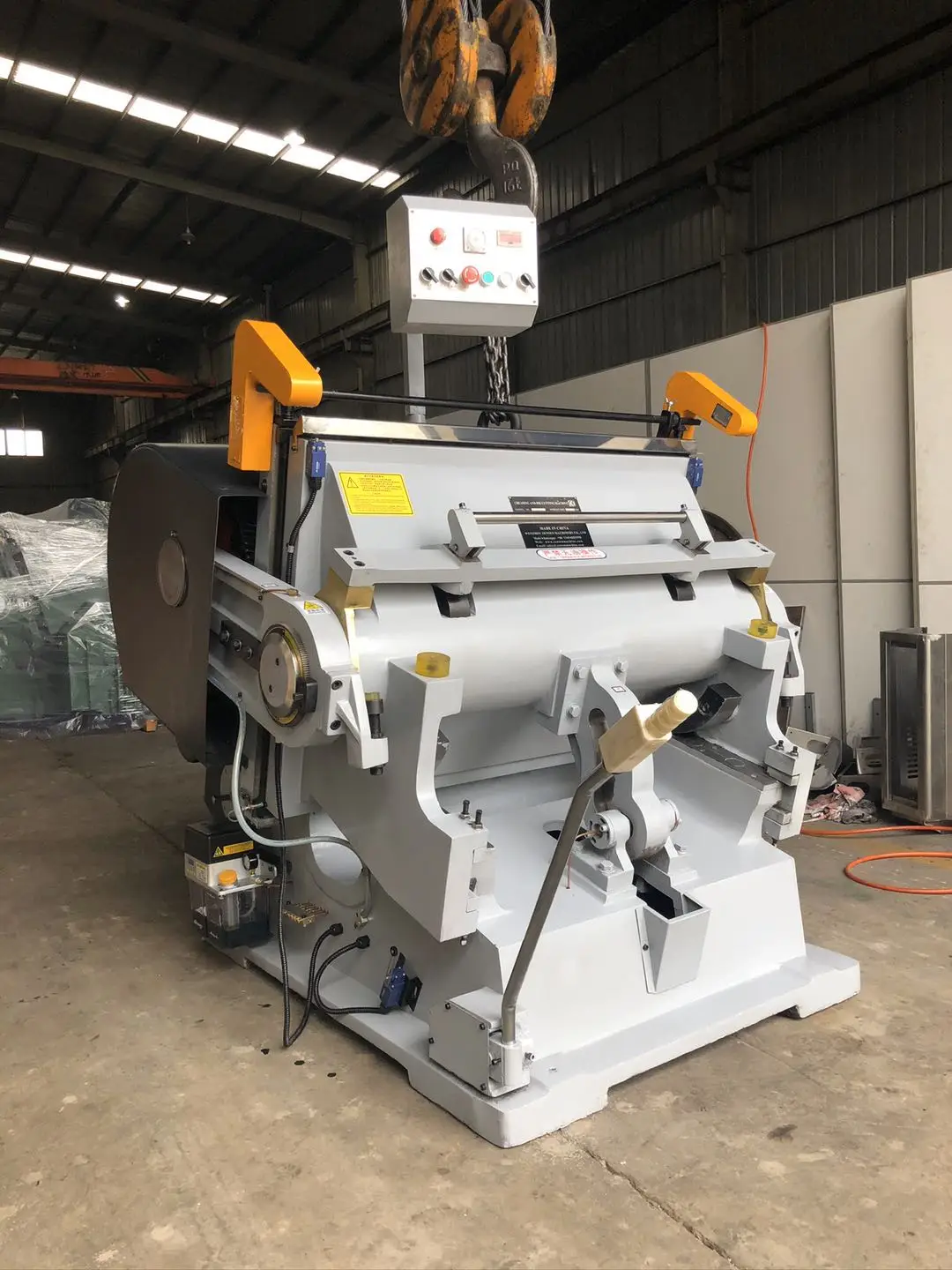 
ML Corrugated Paperboard Creasing and Die Cutting Machine / Used Corrugated Carton Box Making Machine ML1100 