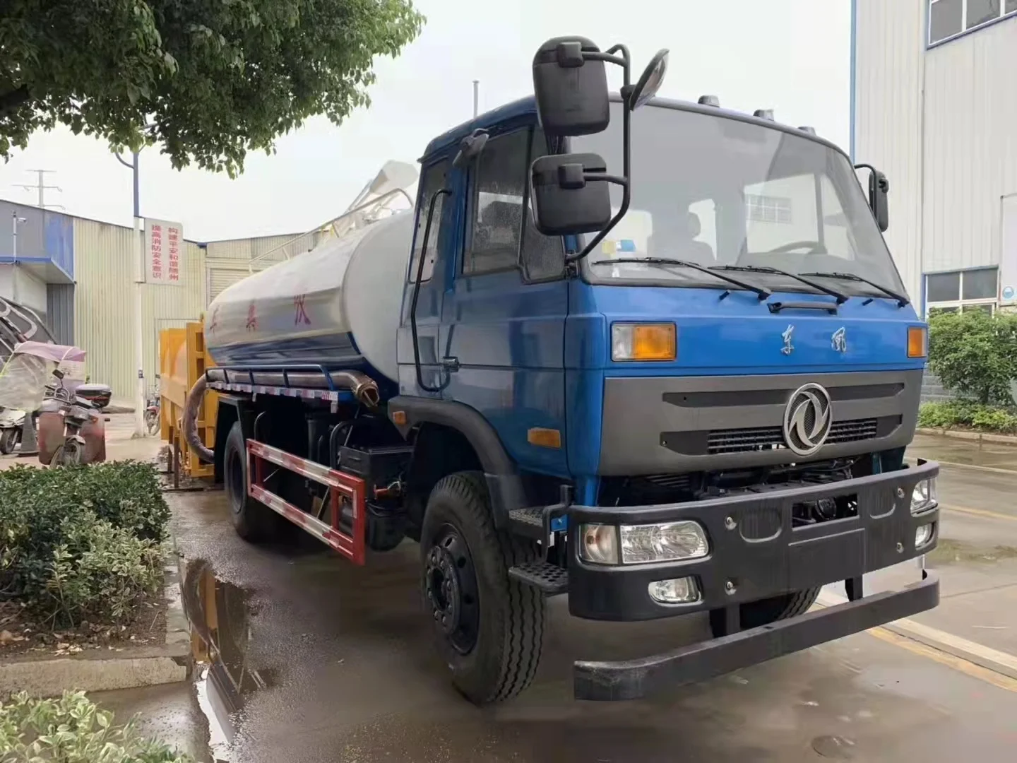 Высококачественный dongfeng новый 4x2 10000L 10 куб. М фекальный всасывающий грузовик на