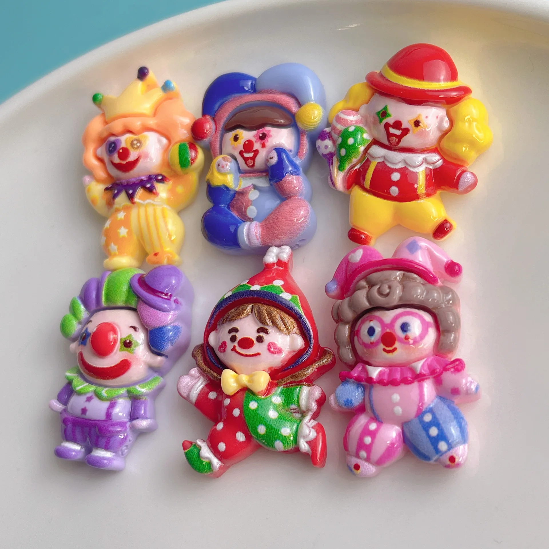 100Pcs Cartoon Circus Clowns Character Flatback Resin Cabochon Crafts DIY Hair Bow Center Accessories Phone Case Decoration