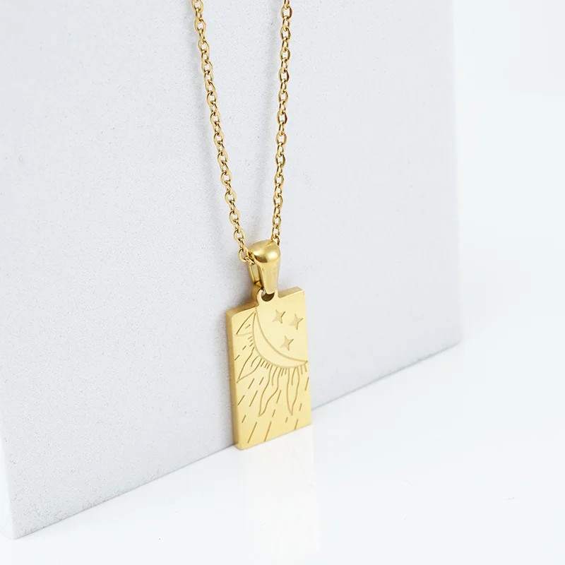 High Quality Gold Plated Stainless Steel Engraved  Necklace Tarot Card Pendant Necklace For Women