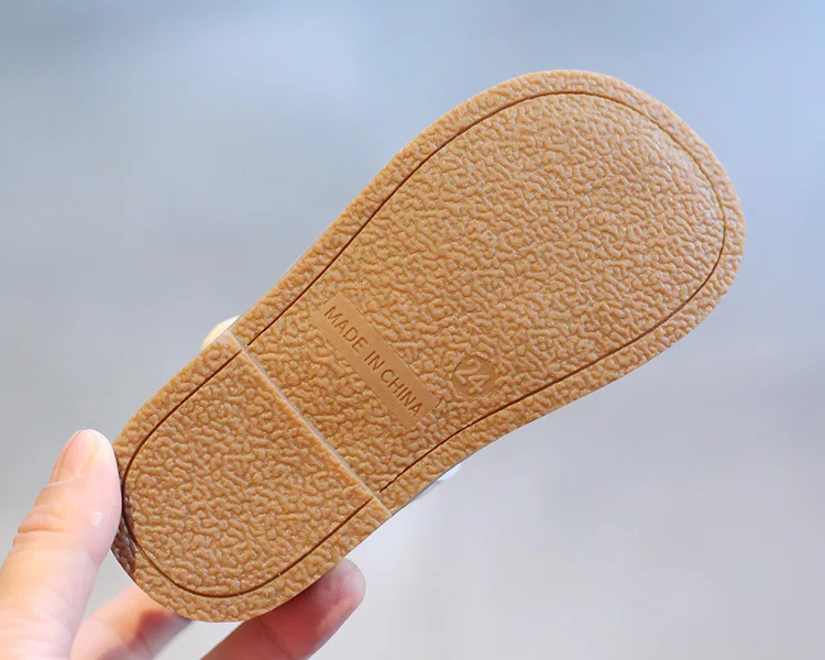 Wholesale Cheap Children Girl Dress Shoes Black PU Leathers Girls School Dress Shoes Holiday Custom Material Loafers Hook & Loop