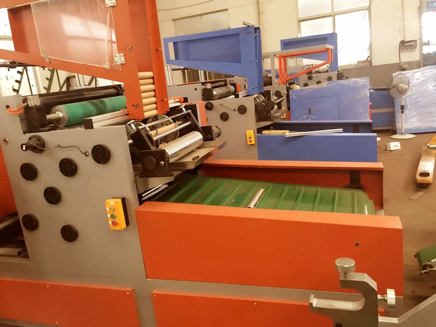 Aluminium foil roll rewinding machine rewinder