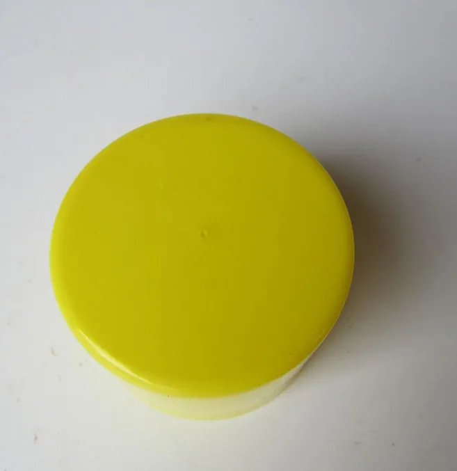 Screw and injection cylinder injection molding machines are cheap production factories