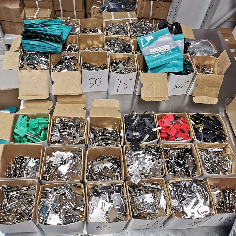 Equipment Plant Starter Key Marked 459A for Kubota Mini Excavator, Backhoe and Track Loader Part Number RC411-53933, RC461-53930