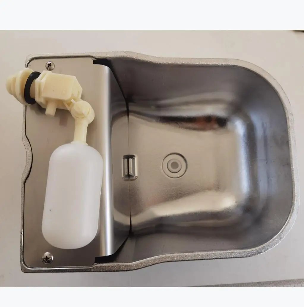 Большая емкость Крытая коровья овца козья кормушка Автоматическая зернистая алюминиевая для животных Конный менеджер