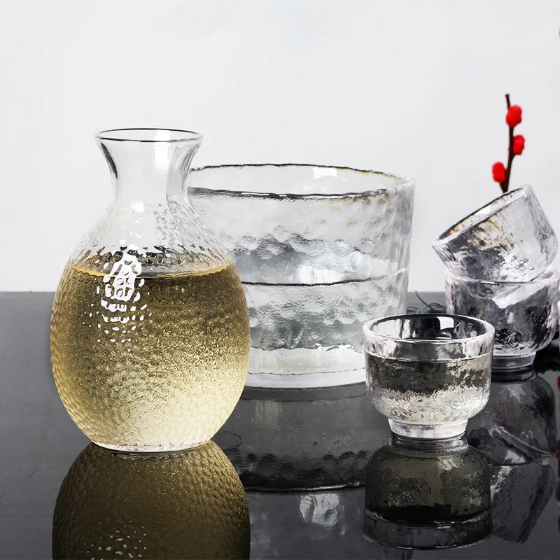 factory wholesale Japanese glass splitter sake cup white wine set